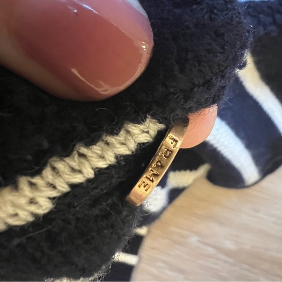 FRAME Denim Wool blend Cardigan small gold buttons striped - Picture 11 of 13